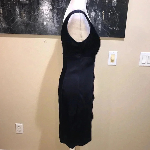 Calvin Klein Elegant Blue Satiny Deep V-Neckline Sleeveless Dress - Picture 5 of 10